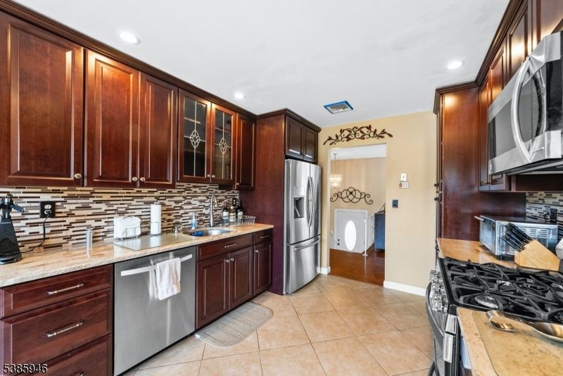 Interior, Kitchen, Recessed Lighting, Stainless Steel Appliances, Washer