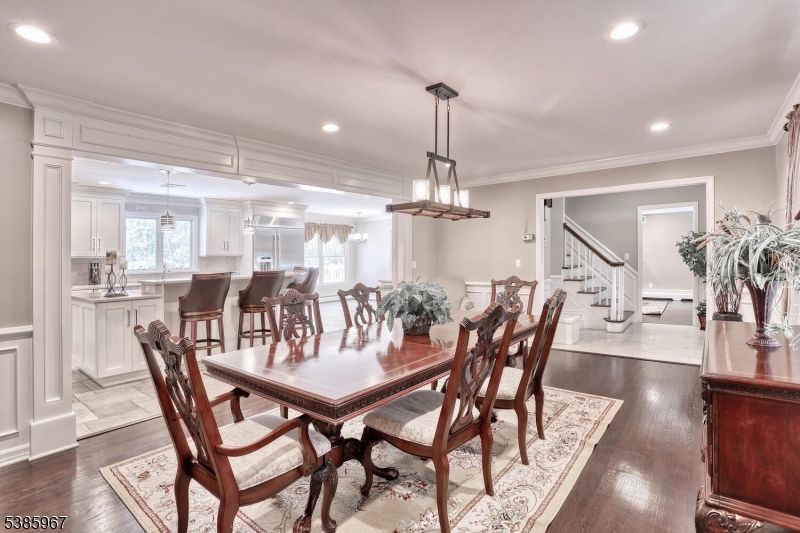 Dining room, Interior, Kitchen, Pendant Lights, Recessed Lighting, Wood Texture Flooring