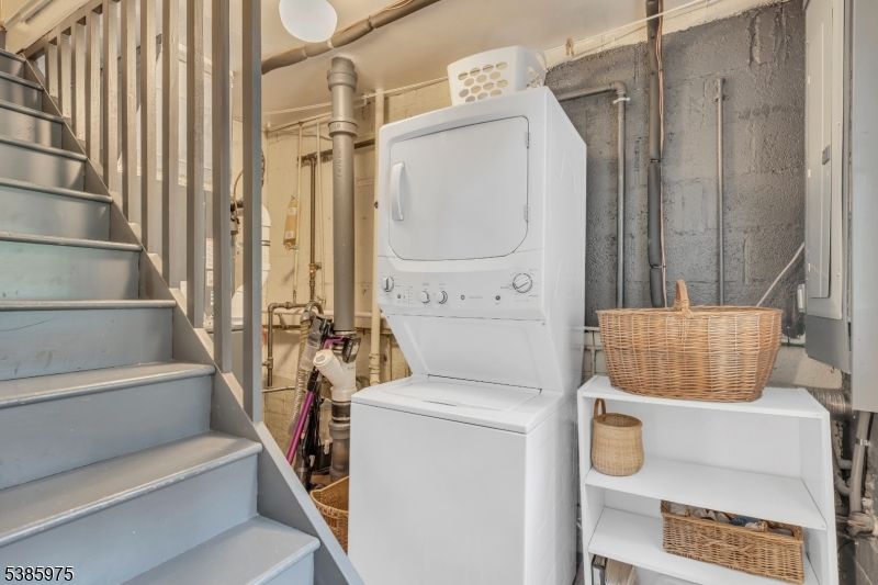 Interior, Utility Closets, Washer