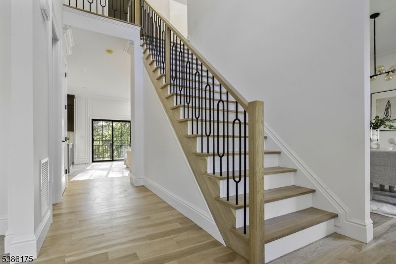 Interior, Pendant Lights, Wood Texture Flooring
