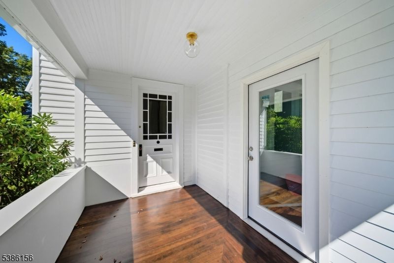 Exterior, Wood Texture Flooring
