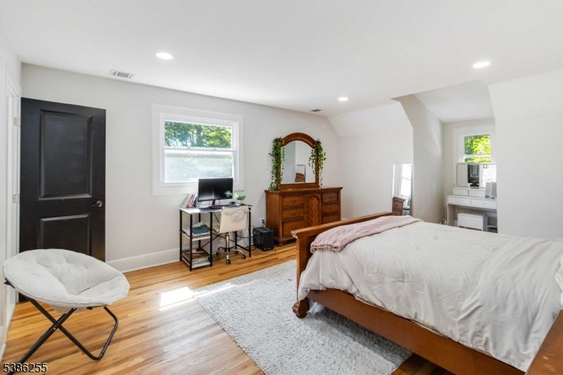 Bedroom, Home Office, Interior, Recessed Lighting, Wood Texture Flooring