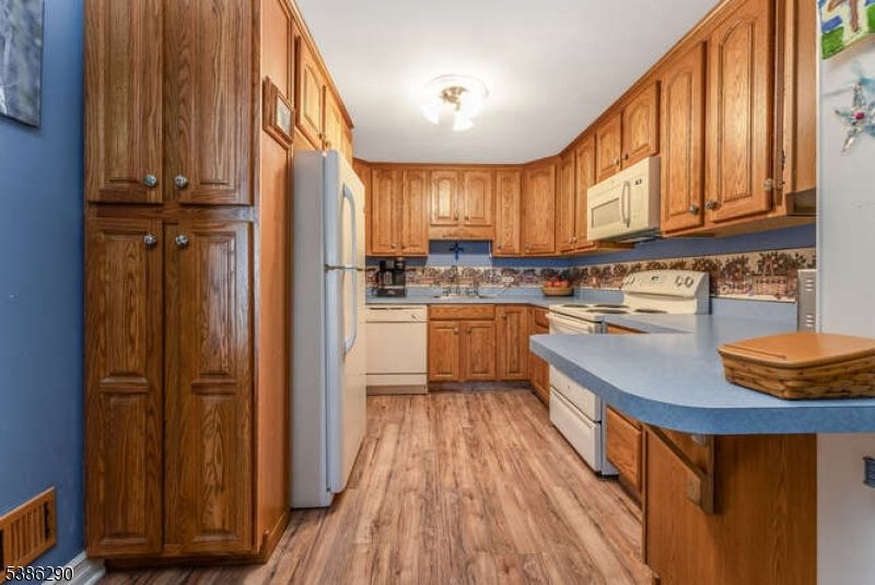 Interior, Kitchen, Wood Texture Flooring