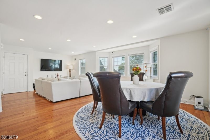 Dining room, Interior, Living room, Recessed Lighting, Wood Texture Flooring