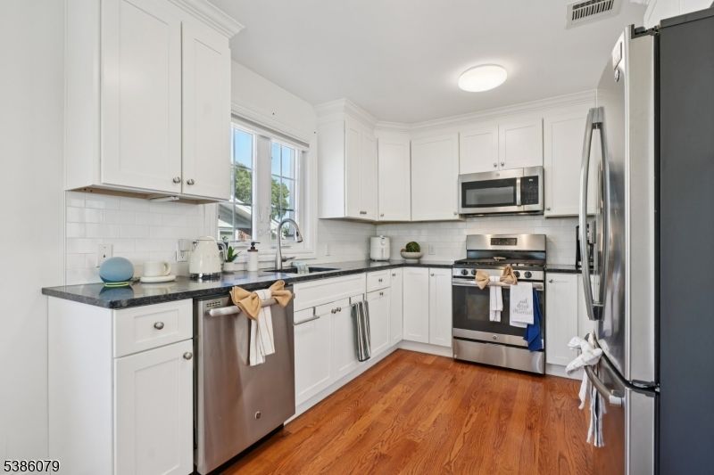 Interior, Kitchen, Stainless Steel Appliances, Wood Texture Flooring