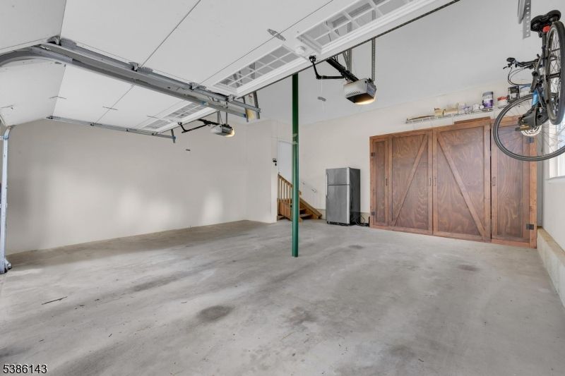 Garage, Interior