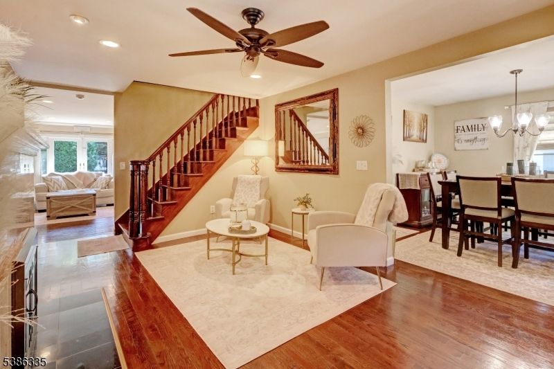 Chandelier, Dining room, Interior, Living room, Recessed Lighting, Wood Texture Flooring