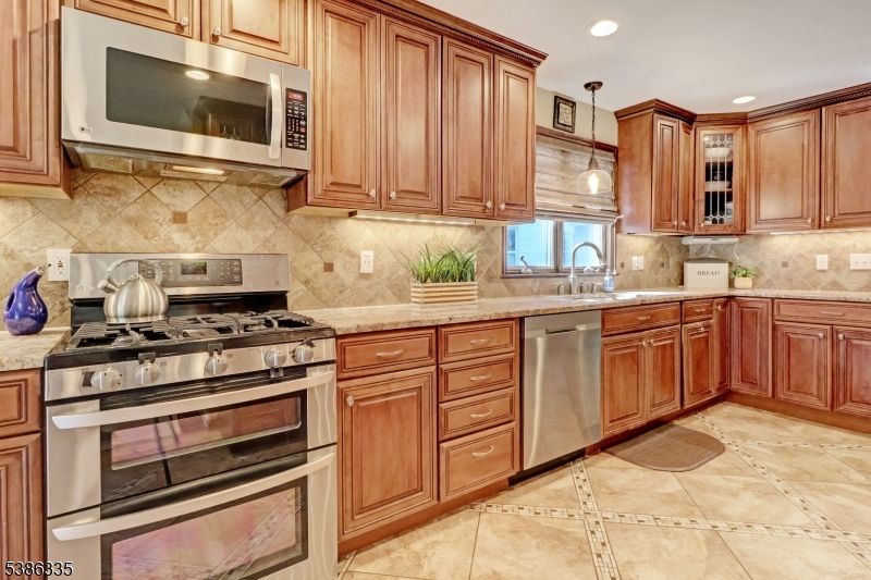 Interior, Kitchen, Pendant Lights, Recessed Lighting, Stainless Steel Appliances