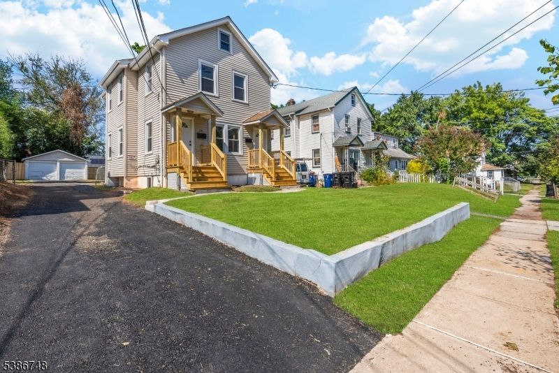 Backyard, Detached Garage, Exterior