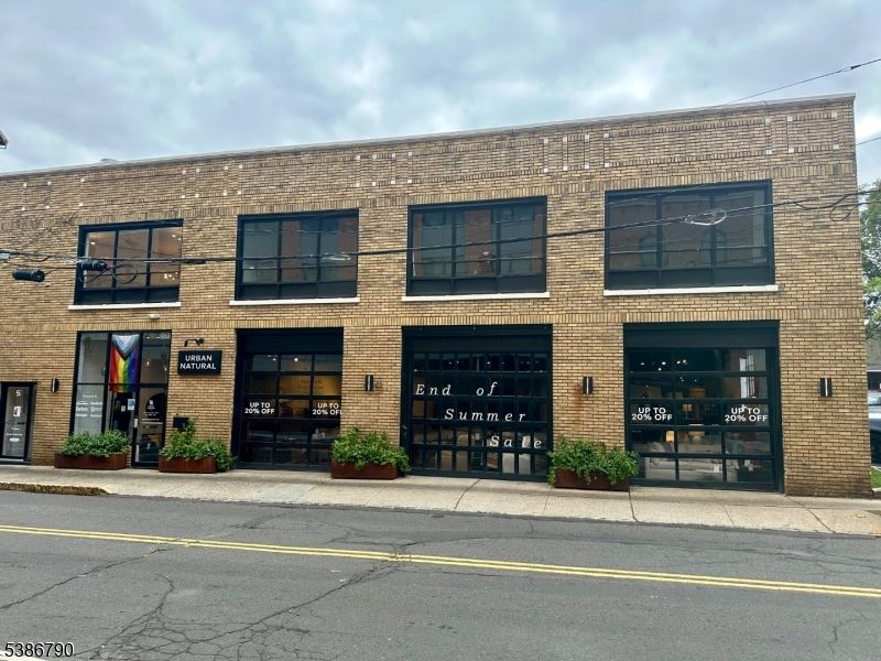Exterior, Facade, Brick Facade, Condo Building