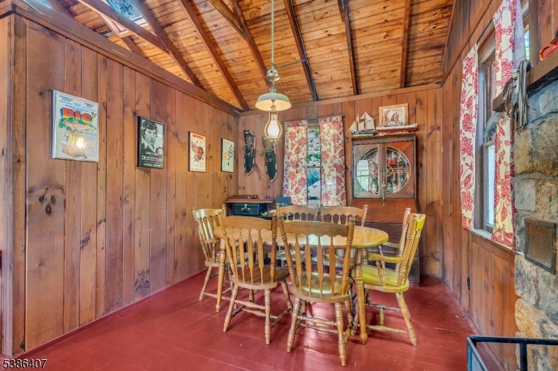Dining room, Interior, Pendant Lights, Wooden Beams, Wooden Ceilings, Wooden Walls