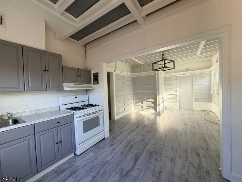 Interior, Kitchen, Pendant Lights, Wood Texture Flooring