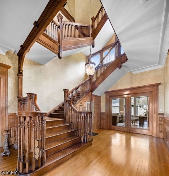 Chandelier, Interior, Wood Texture Flooring