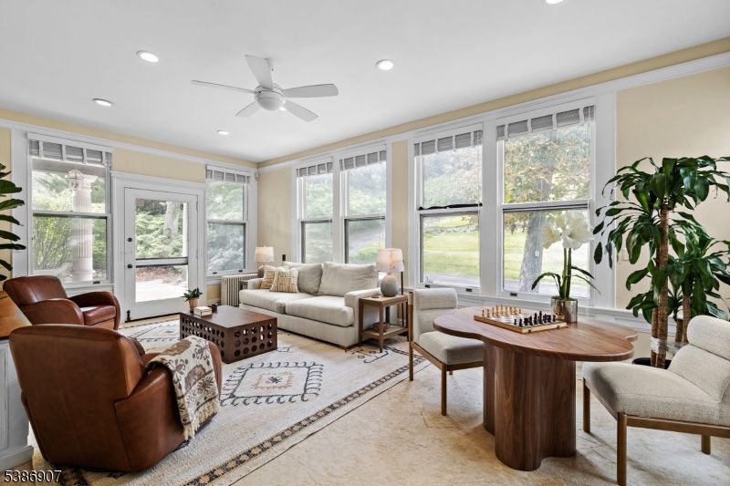 Interior, Living room, Recessed Lighting, Sun Room