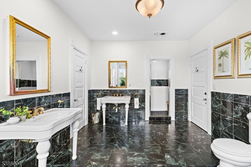 Bathroom, Interior, Marble, Recessed Lighting