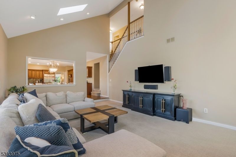 Chandelier, Dining room, Interior, Living room, Recessed Lighting