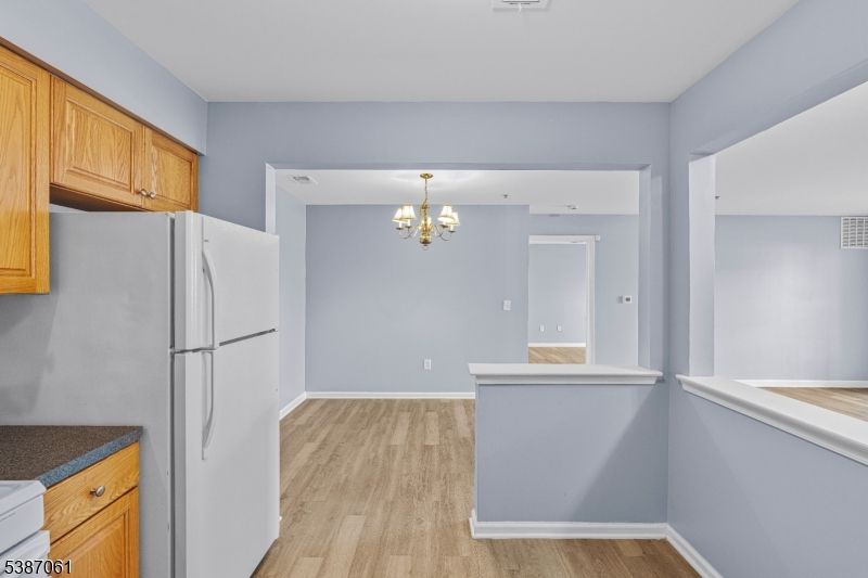 Chandelier, Interior, Kitchen, Wood Texture Flooring