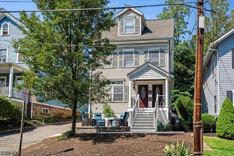 Exterior, Facade, Georgian