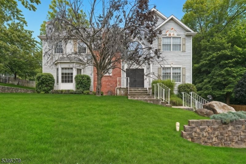 Backyard, Exterior, Facade, Brick Facade, Queen Anne Victorian
