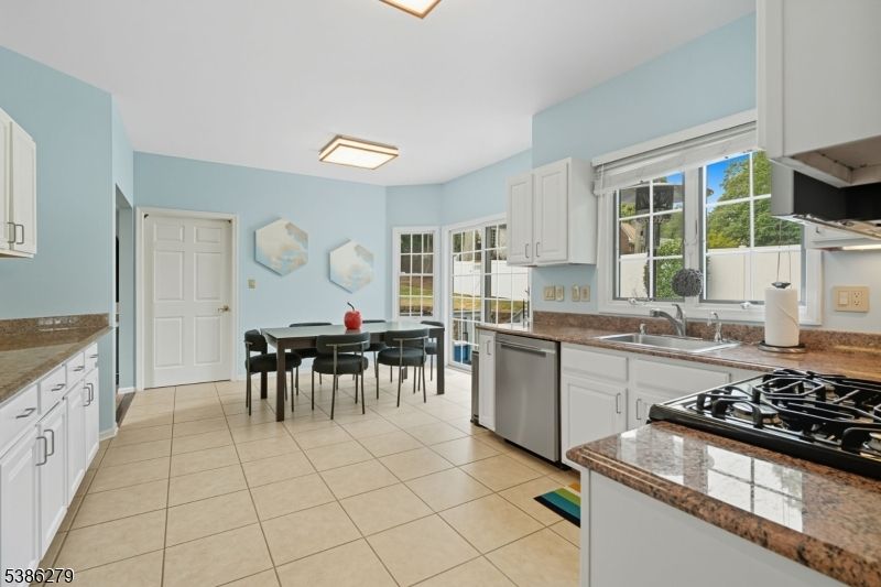 Dining room, Interior, Kitchen
