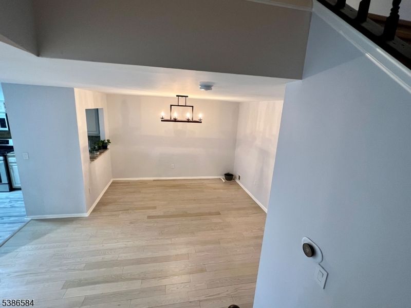 Interior, Pendant Lights, Wood Texture Flooring