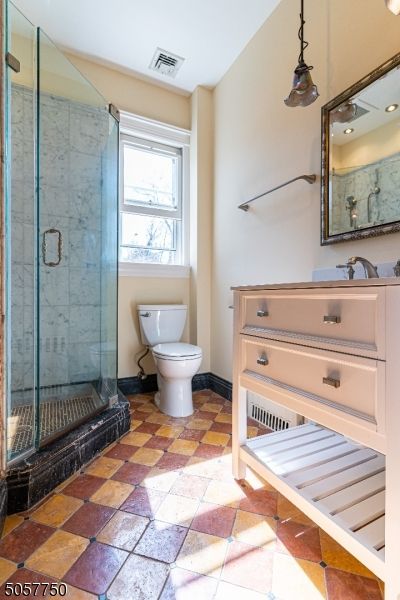 Bathroom, Glass Shower, Interior, Pendant Lights, Recessed Lighting