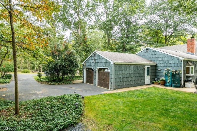 Backyard, Detached Garage, Exterior