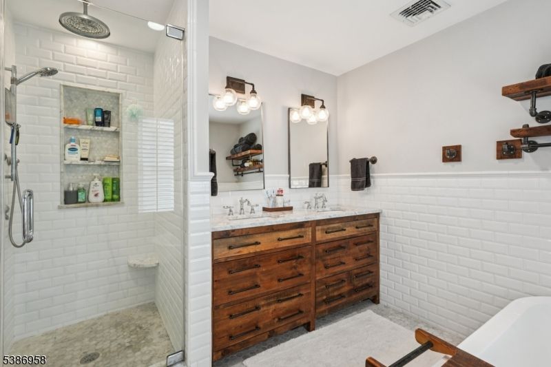 Bathroom, Dual Sink Vanities, Interior, Stone Walls