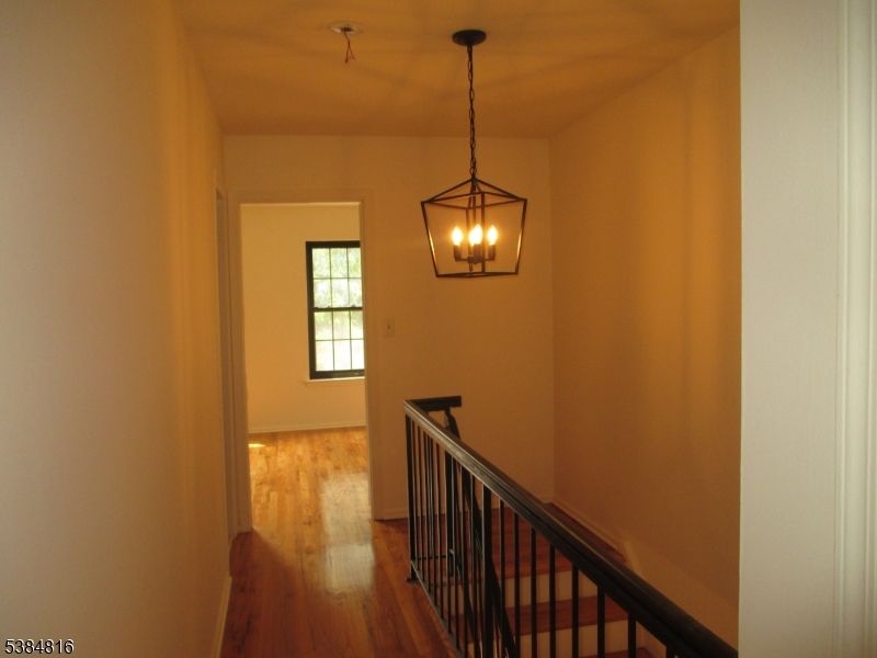 Interior, Pendant Lights, Wood Texture Flooring