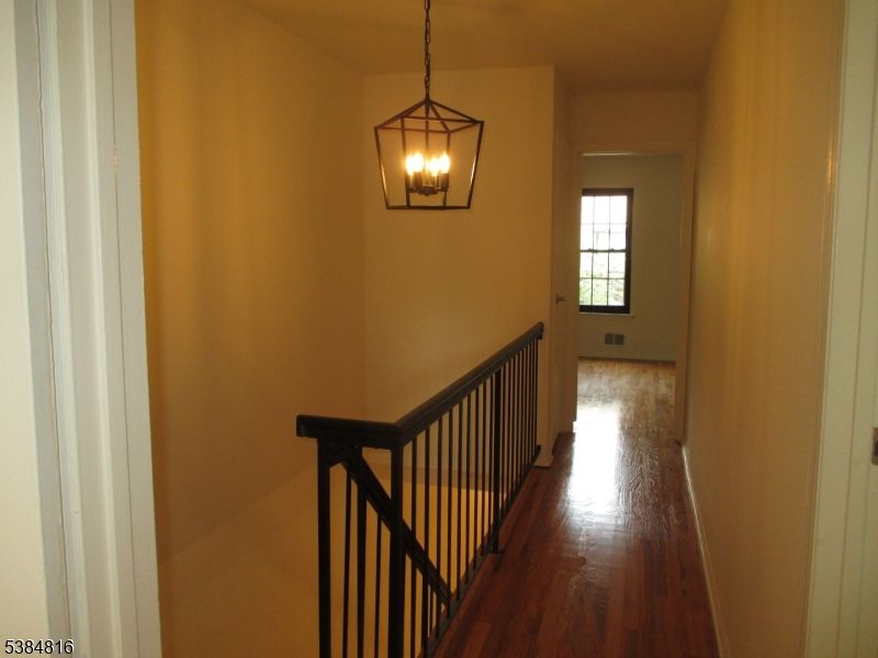 Interior, Pendant Lights, Wood Texture Flooring