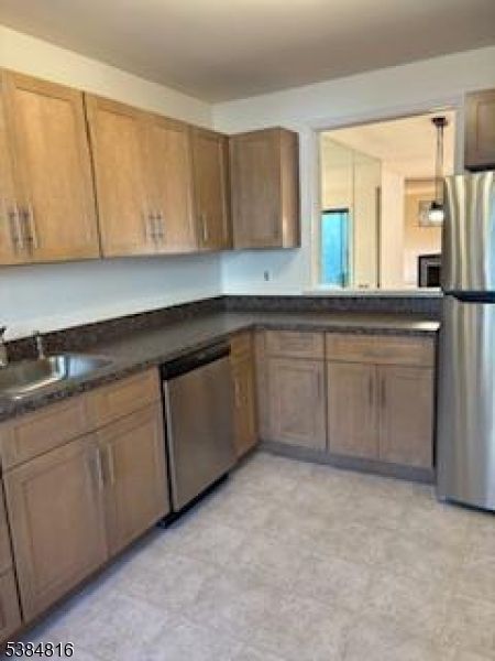 Interior, Kitchen, Pendant Lights, Stainless Steel Appliances