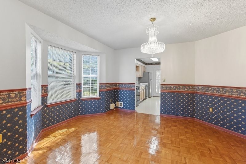 Chandelier, Empty room, Interior, Wood Texture Flooring