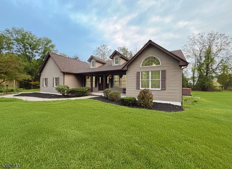 Backyard, Exterior, Facade, Farmhouse