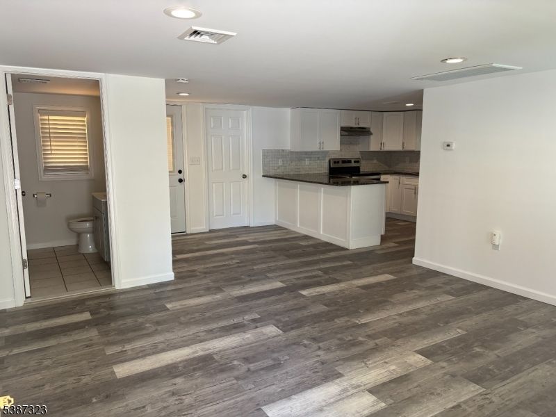 Bathroom, Interior, Kitchen, Recessed Lighting, Wood Texture Flooring