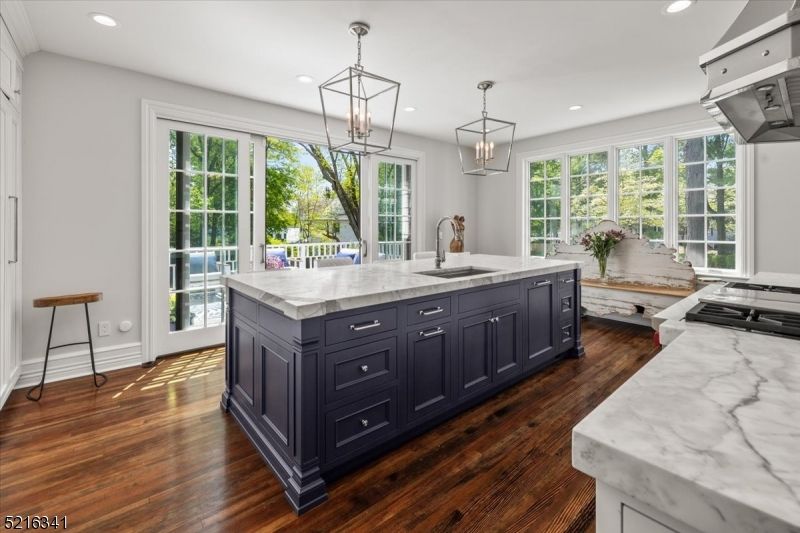 Interior, Kitchen, Pendant Lights, Recessed Lighting, Wood Texture Flooring