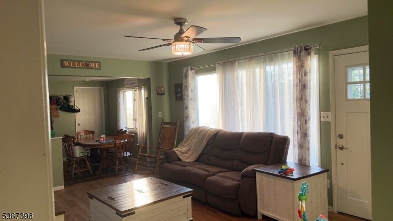 Dining room, Interior, Living room, Wood Texture Flooring