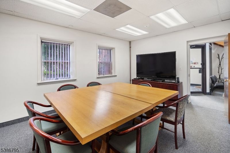 Dining room, Interior, Recessed Lighting