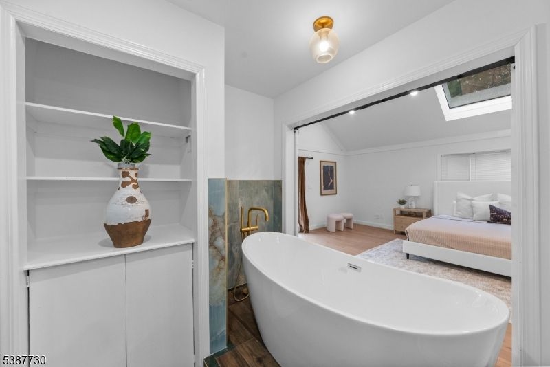 Bathroom, Bedroom, Free Standing Baths, Interior, Wood Texture Flooring