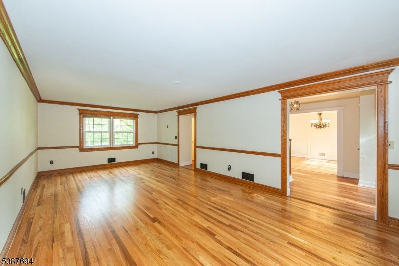 Chandelier, Empty room, Interior, Wood Texture Flooring