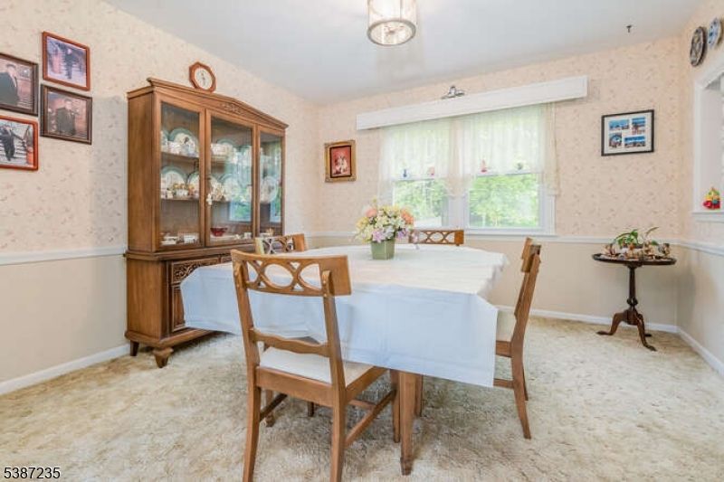 Dining room, Interior