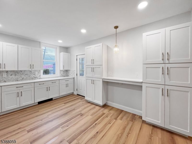 Interior, Kitchen, Pendant Lights, Recessed Lighting, Wood Texture Flooring