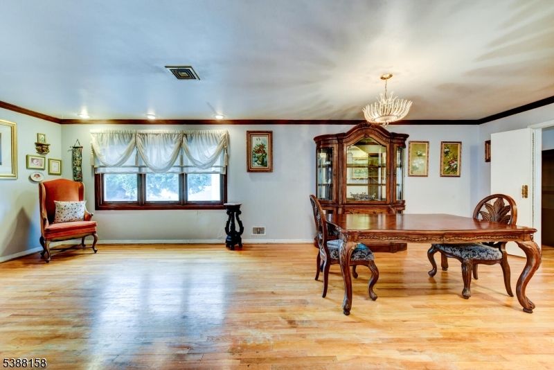 Chandelier, Dining room, Interior, Recessed Lighting, Wood Texture Flooring