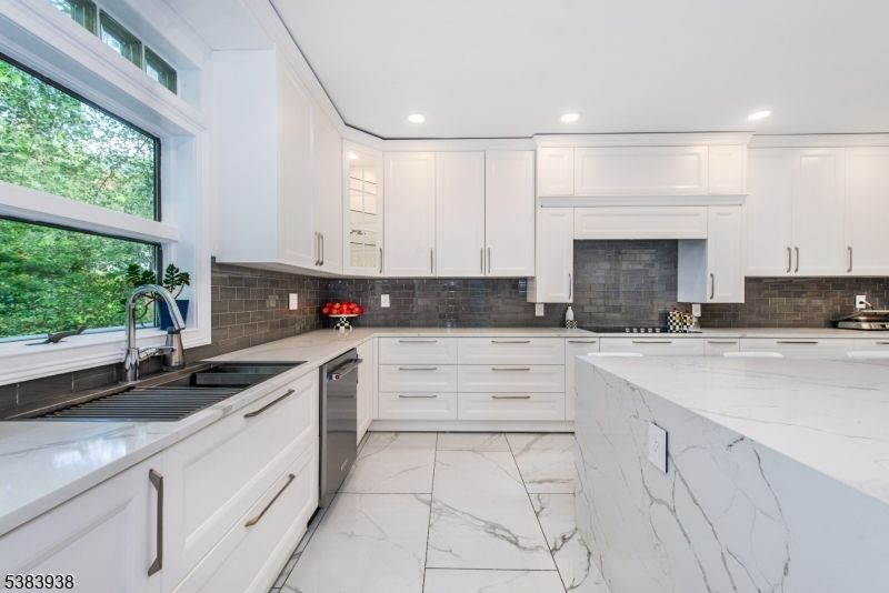 Interior, Kitchen, Marble, Recessed Lighting