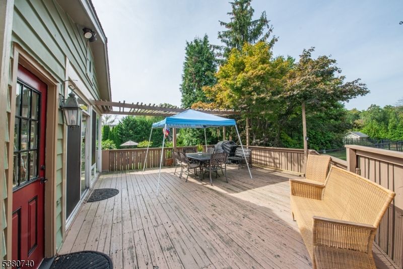 Exterior, Wood Texture Flooring