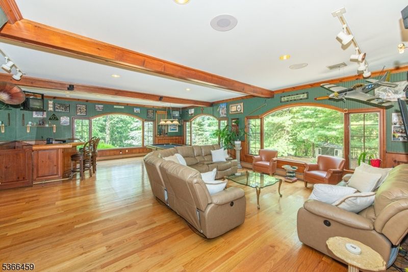 Interior, Living room, Recessed Lighting, Wooden Beams, Wood Texture Flooring