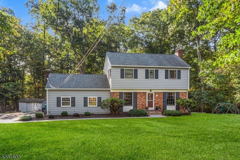 Backyard, Exterior, Facade, Brick Facade, Split Level