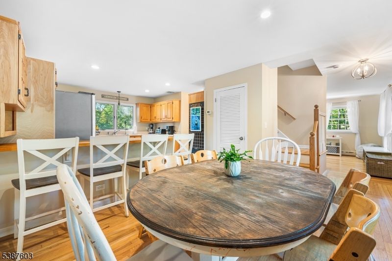 Dining room, Interior, Kitchen, Recessed Lighting, Wood Texture Flooring