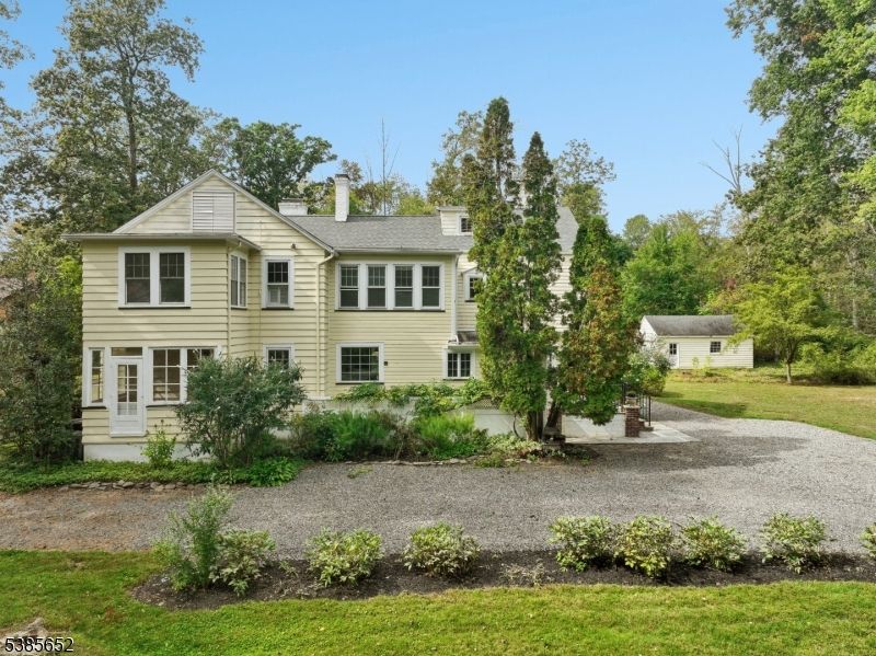 Backyard, Exterior, Facade, Farmhouse