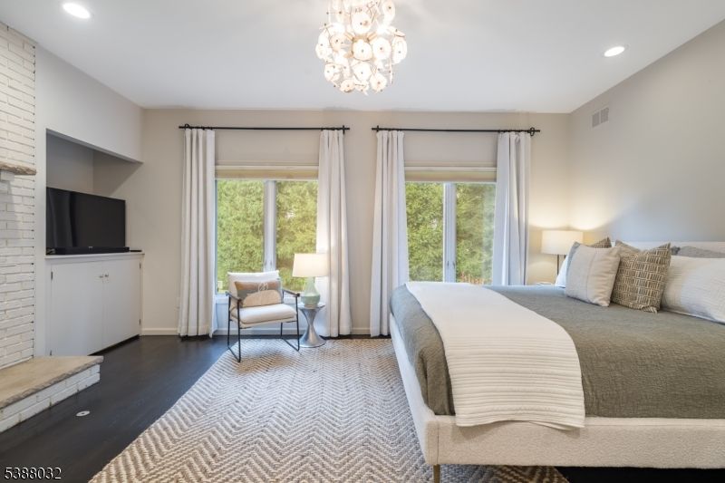 Bedroom, Chandelier, Interior, Recessed Lighting