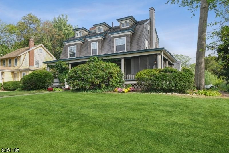 Backyard, Exterior, Facade, Cape Cod